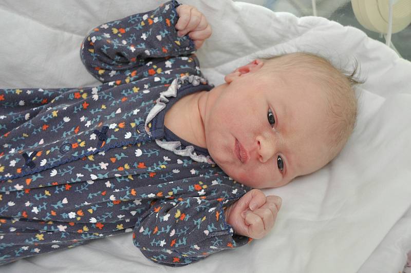 Adriana Kurcová, Čimice. Malá Adrianka se narodila 30.10. 2021 v 14.32 hodin s porodní váhou 3050 g. Doma se na sestřičku těšil bráška Martínek (3).