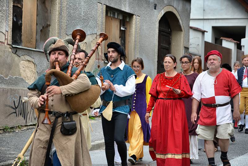 Historické slavnosti si v sobotu užili lidé v Týně nad Vltavou.