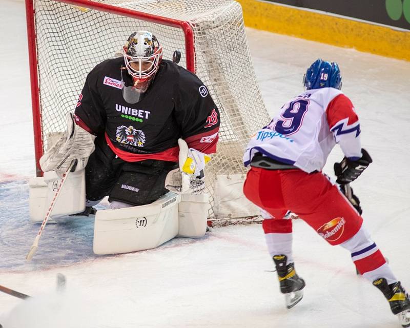 Česká reprezentace porazila Rakousko ve Vídni 5:0.