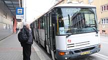 Poslední jízda autobusu Karosa číslo 18 v Českých Budějovicích.