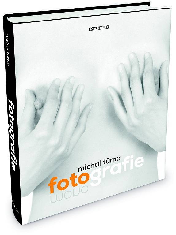 Fotograf Michal Tůma má monografii, která vyšla v prosinci 2014 v nakladatelství Foto Mida.