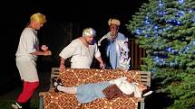 V obci Zahorčice přichystali ochotníci otáčko naruby i letos. Tentokrát připravili hru Mrazík na motivy slavné pohádky.