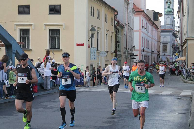 Závodníci Mattoni 1/2Maratonu 2016 v Českých Budějovicích.