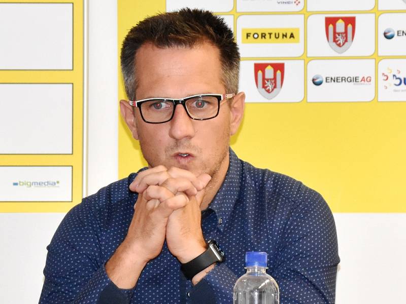 Martin Vozábal na tiskové besedě Dynama před novou sezonou.