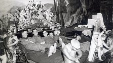Vojáci US-Army v posteli prince Eugena.