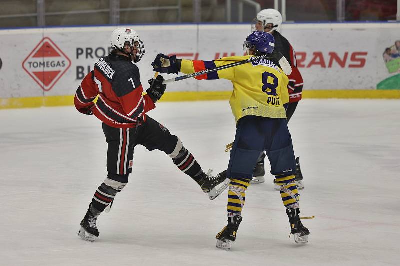 Semifinále play off juniorské hokejové ligy: Motor ČB - Chomutov 8:2.