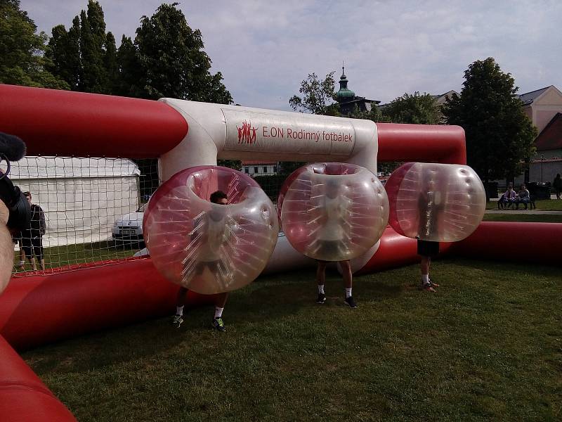 Znáte bubble soccer? Studenti v Českých Budějovicích už ano 