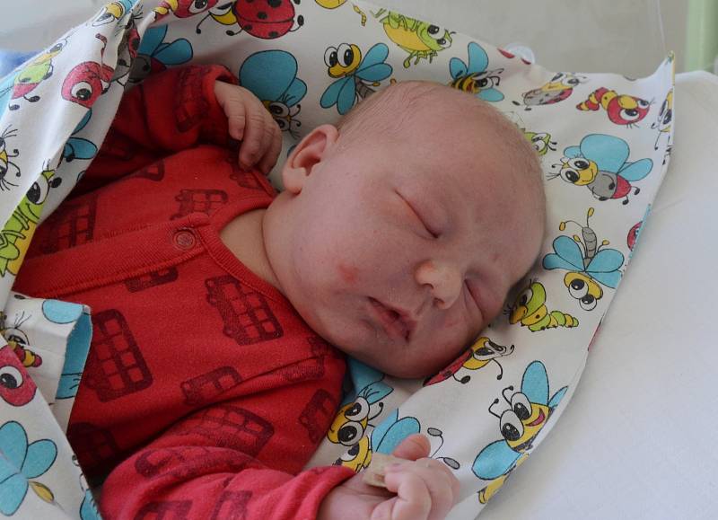 Mikuláš Zeman z Jickovic. Syn Lenky Šindelářové a Davida Zemana se narodil 18. 5. 2022 ve 23.51 hodin. Při narození vážil 4600 g a měřil 55 cm. Doma se na brášku těšil Matouš (3).