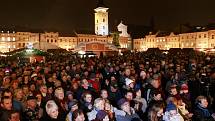 Česko zpívá koledy 11. prosince na českobudějovickém náměstí Přemysla Otakara II. 