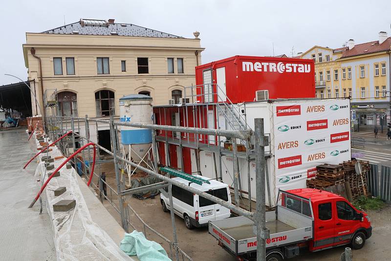 Rekonstrukce vlakového nádraží v Českých Budějovicích pokročila a vyjde Správu železnic na téměř 700 milionů korun,
