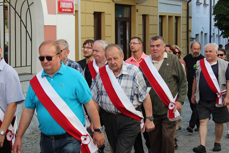 Sobotní městské slavnosti zasvětili Vltavotýnští známému loutkáři Matěji Kopeckému, který byl ve městě pohřben.