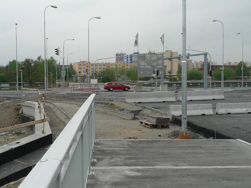 V Českých Budějovicích vstoupila do další fáze stavba Propojení okruhů mezi Okružní a Nádražní ulicí. 
