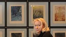 Egon Schiele Art Centrum v Českém Krumlově otevřelo pět výstav pod názvem Mysterium Šumava. Hlavní expozice představuje dílo Josefa Váchala (1884 - 1969). Na snímku ředitelka galerie Hana Jirmusová Lazarowitz.