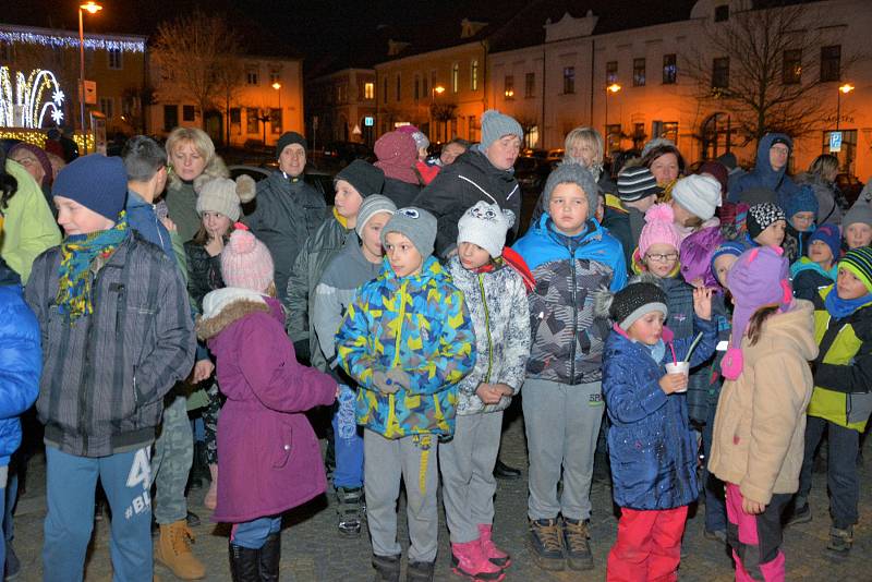 Česko zpívá koledy 2019 v Týně nad Vltavou.