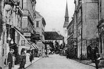 Ulice Karla IV., tehdy Vídeňská, před rokem 1908.