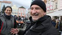 Tradiční setkání motorkářů na českobudějovickém náměstí