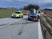Nehodu na silnici z Budějovic do Třeboně nepřežil jeden z řidičů.