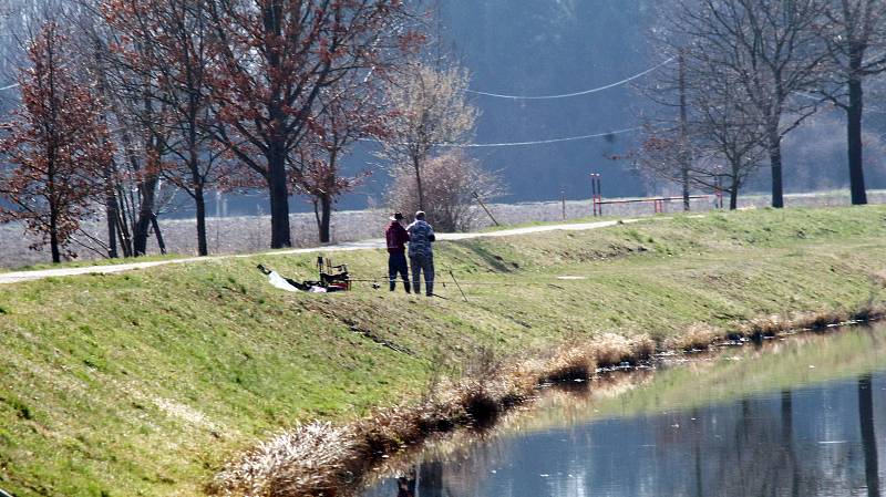 Lidé v parcích,u zámku Hluboká a českovrbenských rybnících