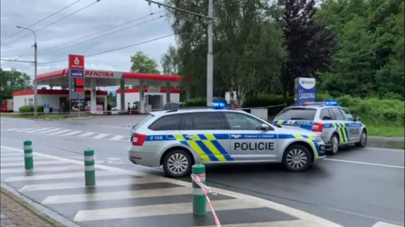 Benzina na Lidické, kde měla být údajně uložená bomba.