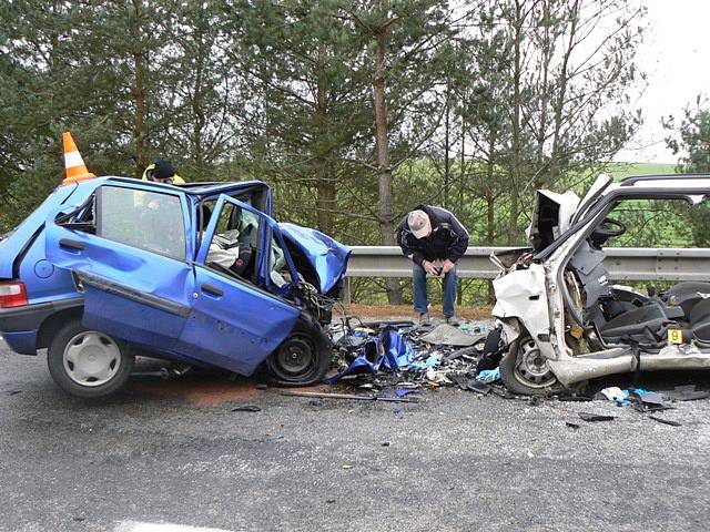 Nehoda na silnici ve směru z Borku na Veselí nad Lužnicí.