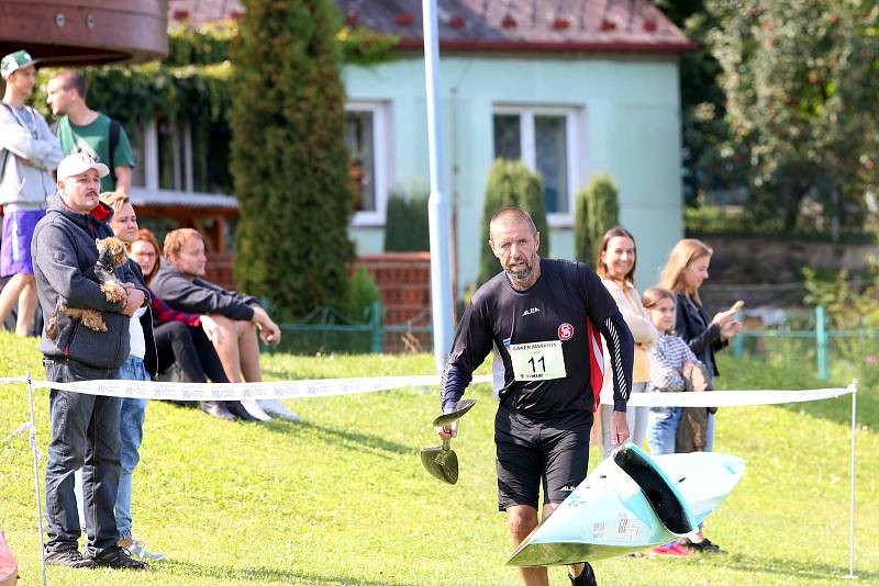 V sobotu, 9. září, se na levém břehu řeky sešli milovníci vodních sportů z Týna nad Vltavou a okolí 2. vltavotýnských vodáckých slavnostech. Součástí slavností byl i závod Mezi Mosty a LAKER Marathon.