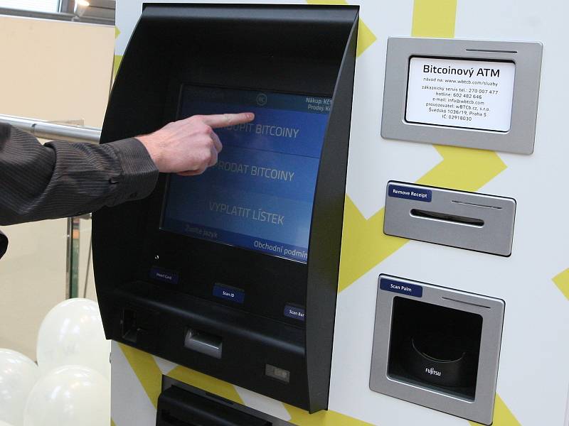 První automat na bitcoiny na Moravě je v brněnské Galerii Vaňkovka.