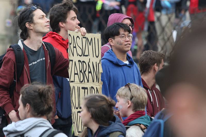 Prvomájové demonstrace v Brně.