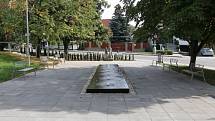 Park před radnicí v Brně-Komíně.