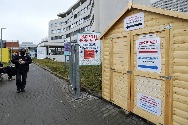 Antigenní odběrové centrum ve Fakultní nemocnici Brno v Bohunicích.