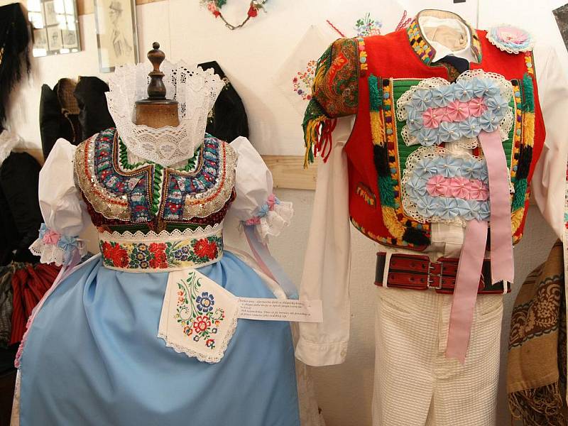 Návštěvníci těšanské Kovárny si mohli prohlédnout šaty, které kdysi Maryša skutečně nosila. 