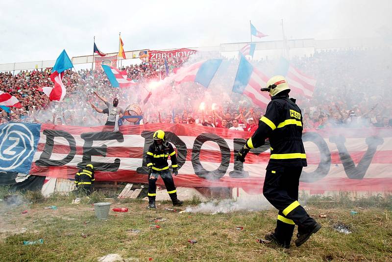 Švancara se rozloučil s kariérou. Společně s tisícovkami lidí oživil Lužánky.