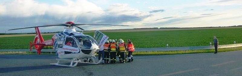 Zásah letecké záchranné služby byl potřeba při dopravní nehodě, která se stala u Pohořelic.