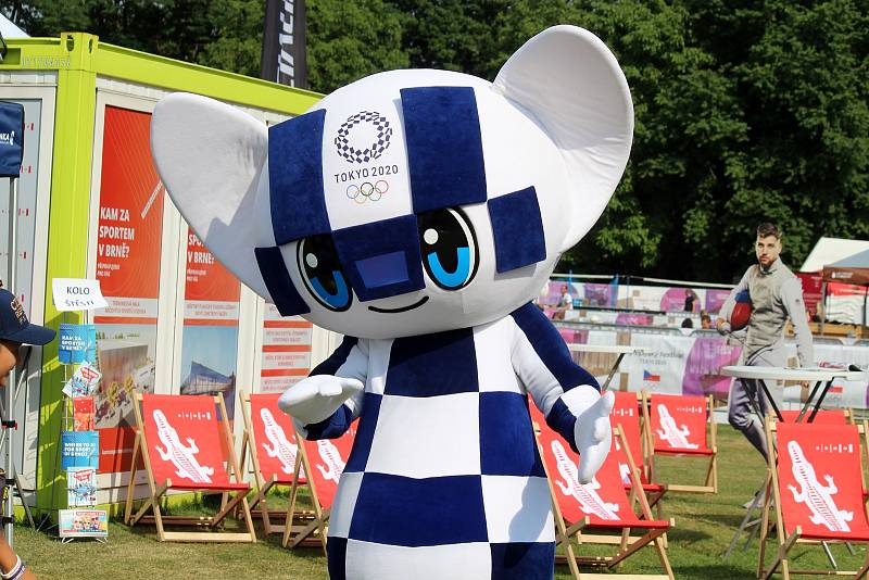 Rodiny s dětmi si přišly vyzkoušet olympijské sporty na Olympijský festival do areálu SKP Kometa v Brně.