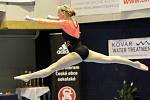 Sportovní gymnastka Šikulová.