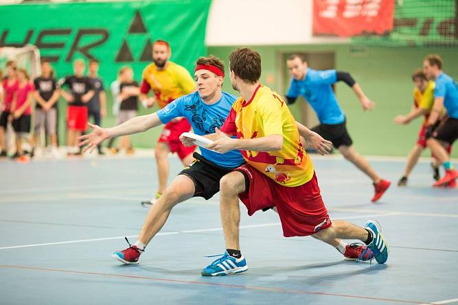 Loňské halové mistrovství České republiky v ultimate frisbee.