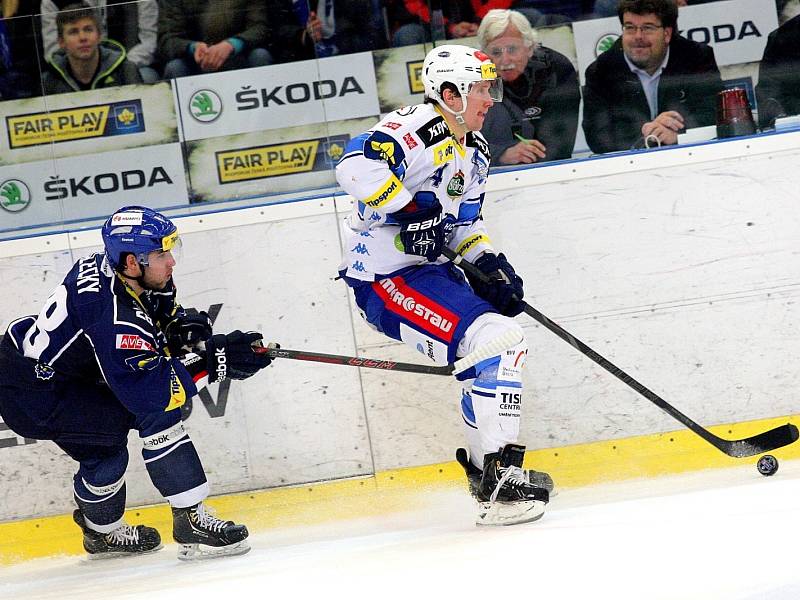 V posledním domácím utkání před čtvrtfinále extraligového play off hostili hokejisté brněnské Komety tým Kladna.