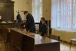 Dvaadvacetiletý Benedikt Čermák na online serveru okomentoval video s drastickým teroristickým obsahem. Za jeho výrok ho Krajský soud v Brně odsoudil k šesti letům ve vězení.