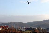 Policisté v úterý dopoledne pátrali po ztraceném muži v Bílovicích nad Svitavou. Do akce zapojili i vrtulník, muže však našli oběšeného.