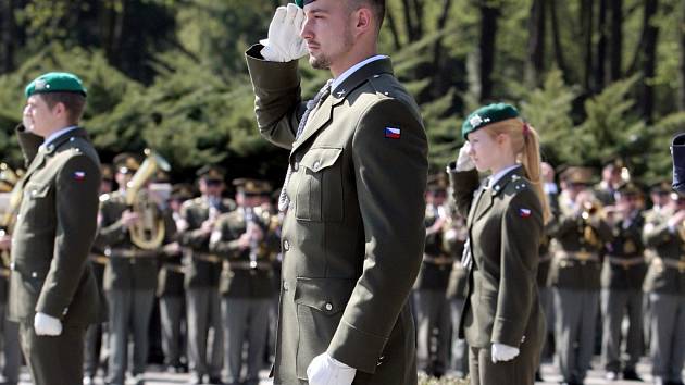 Lidé uctili památku vojáků padlých při osvobození Brna na konci druhé světové války