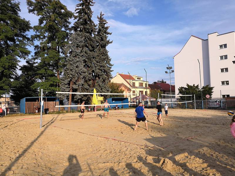 Memoriál Marka Těšíka v beachvolejbale ovládli Radek Štěpán a Bořivoj Hojgr.