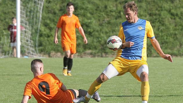 Fotbalisté Tišnova porazili 2:1 v prvním soutěžním zápase sezony dalšího postupujícího z I. A třídy Bučovice.