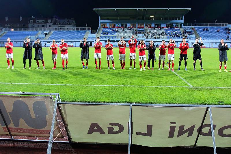 Brněnští fotbalisté (v červeném) deklasovali Ústí nad Labem 6:1.