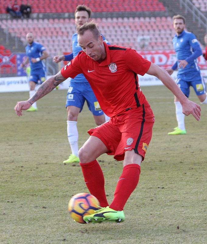 Zbrojovka porazila v prvním domácím zápase jarní části ligy Slovan Liberec těsně 1:0.