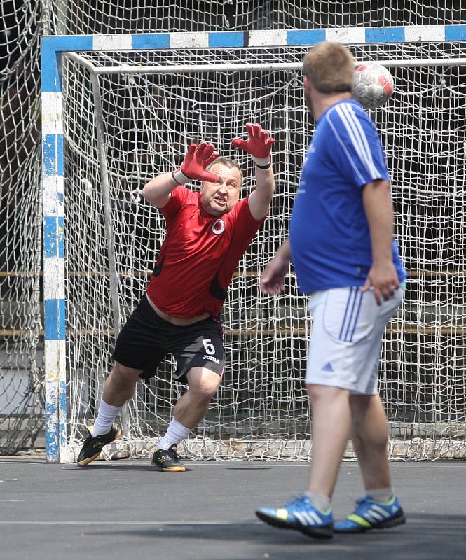 Největší a nejstarší futsalový turnaj na jižní Moravě Saňař Cup v Sokolnicích ovládl Kalvec Team.