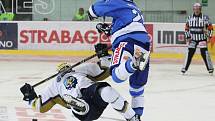 HC Kometa Brno (v modrém) vs. Rytíři Kladno.