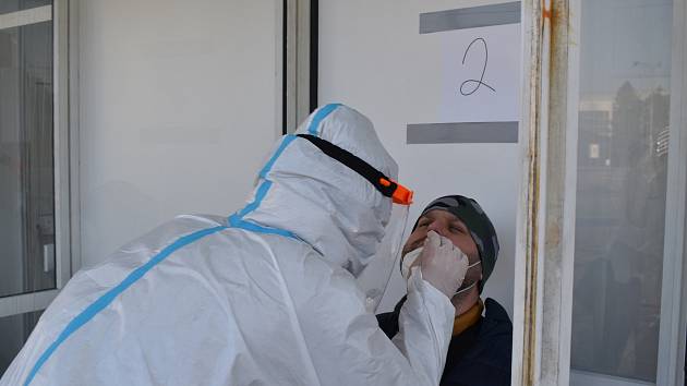 Na brněnském výstavišti probíhá antigenní testování veřejnosti na onemocnění koronavirem.