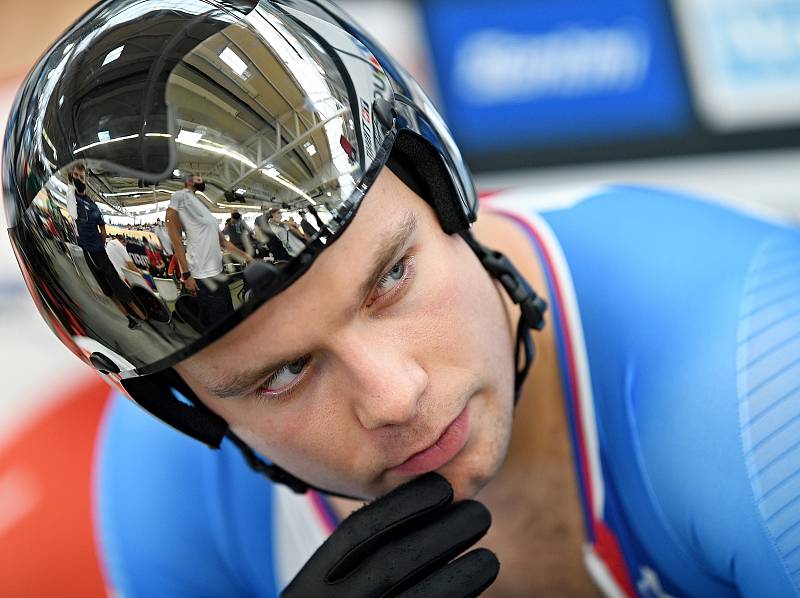Dráhař brněnské Dukly Martin Čechman ve sprintu na mistrovství světa ve francouzském Roubaix.