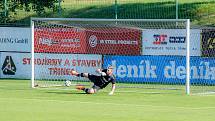 1. kolo F:NL: FK Fotbal Třinec (červená) - SK Líšeň (bílá)