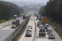 Maximální rychlost na některých úsecích autostrád by se mohla zvýšit ze stávající stotřicítky až na 150 kilometrů za hodinu.