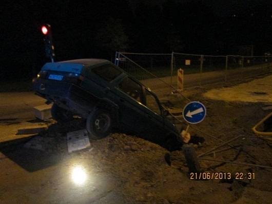 Nehoda auta v ulici Elišky Přemyslovny v Brně